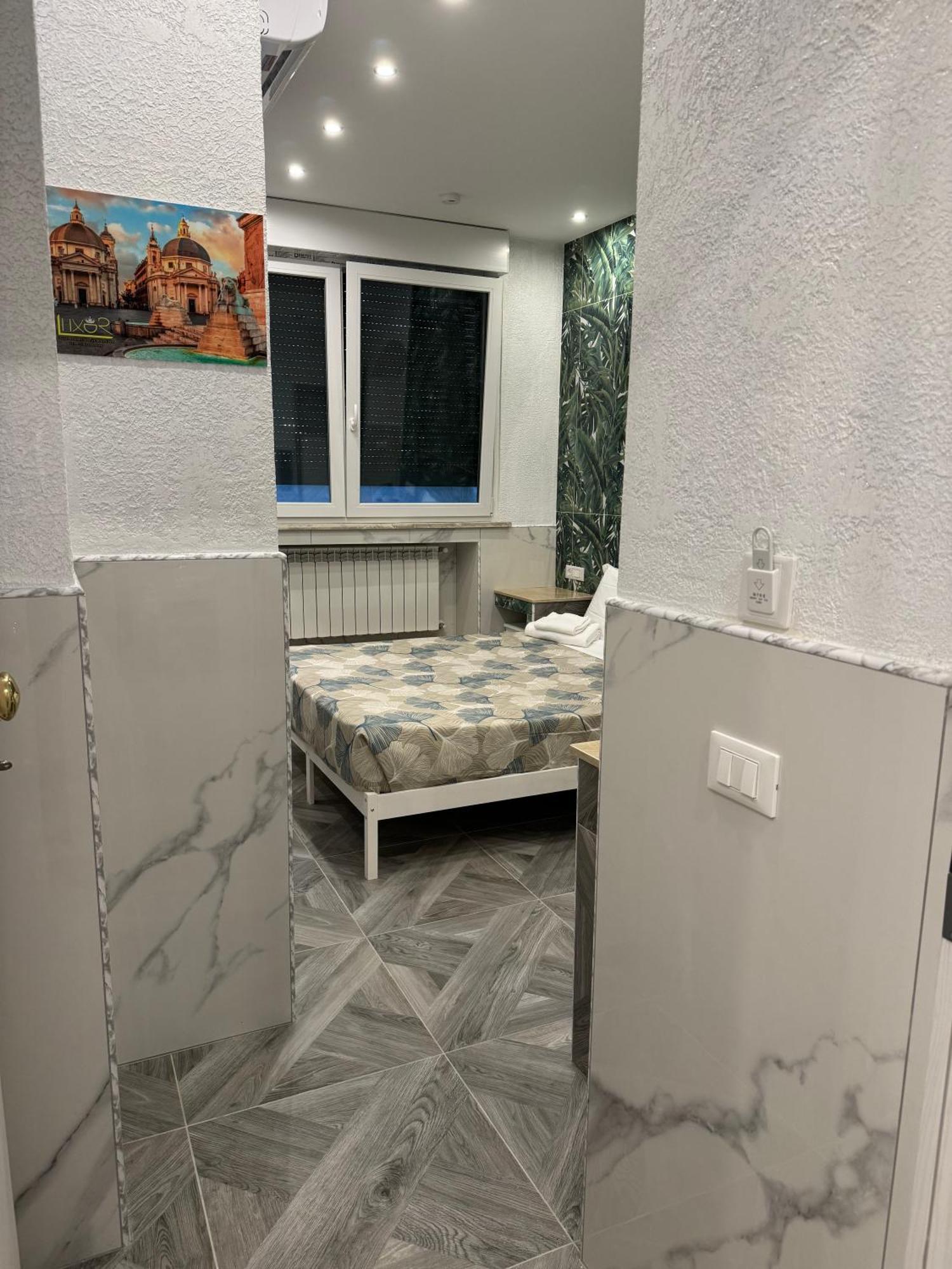 Luxor Eco Roma Casa E Appartamento Per Vacanze In Centro Piazza Bologna, Colosseo, Piazza Di Spagna, Vaticano, San Pietro, Sapienza, Fontana Di Trevi, Piazza Navona, Trastevere, Tiburtina, Termini, Aeroporto Luaran gambar