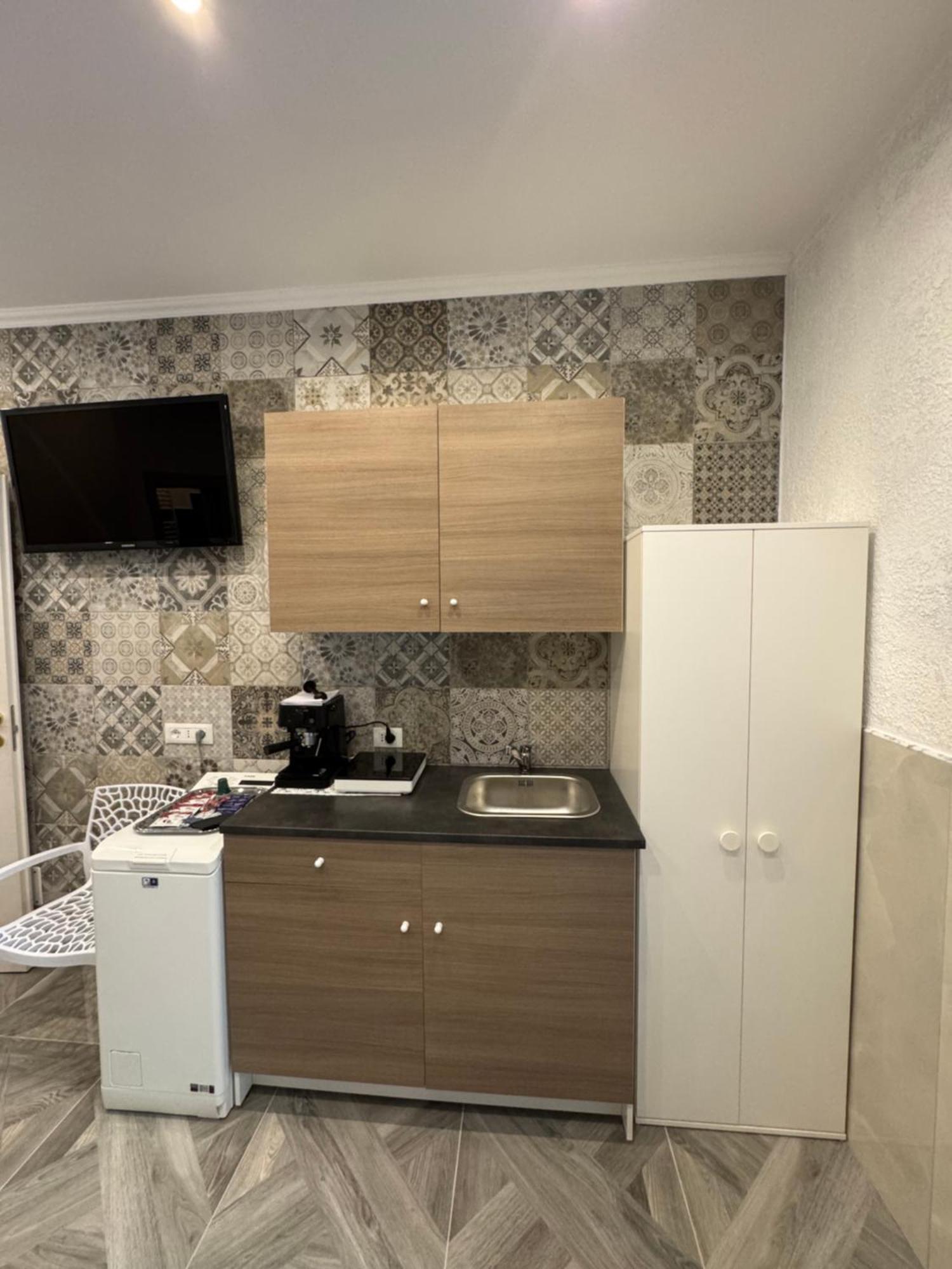 Luxor Eco Roma Casa E Appartamento Per Vacanze In Centro Piazza Bologna, Colosseo, Piazza Di Spagna, Vaticano, San Pietro, Sapienza, Fontana Di Trevi, Piazza Navona, Trastevere, Tiburtina, Termini, Aeroporto Luaran gambar