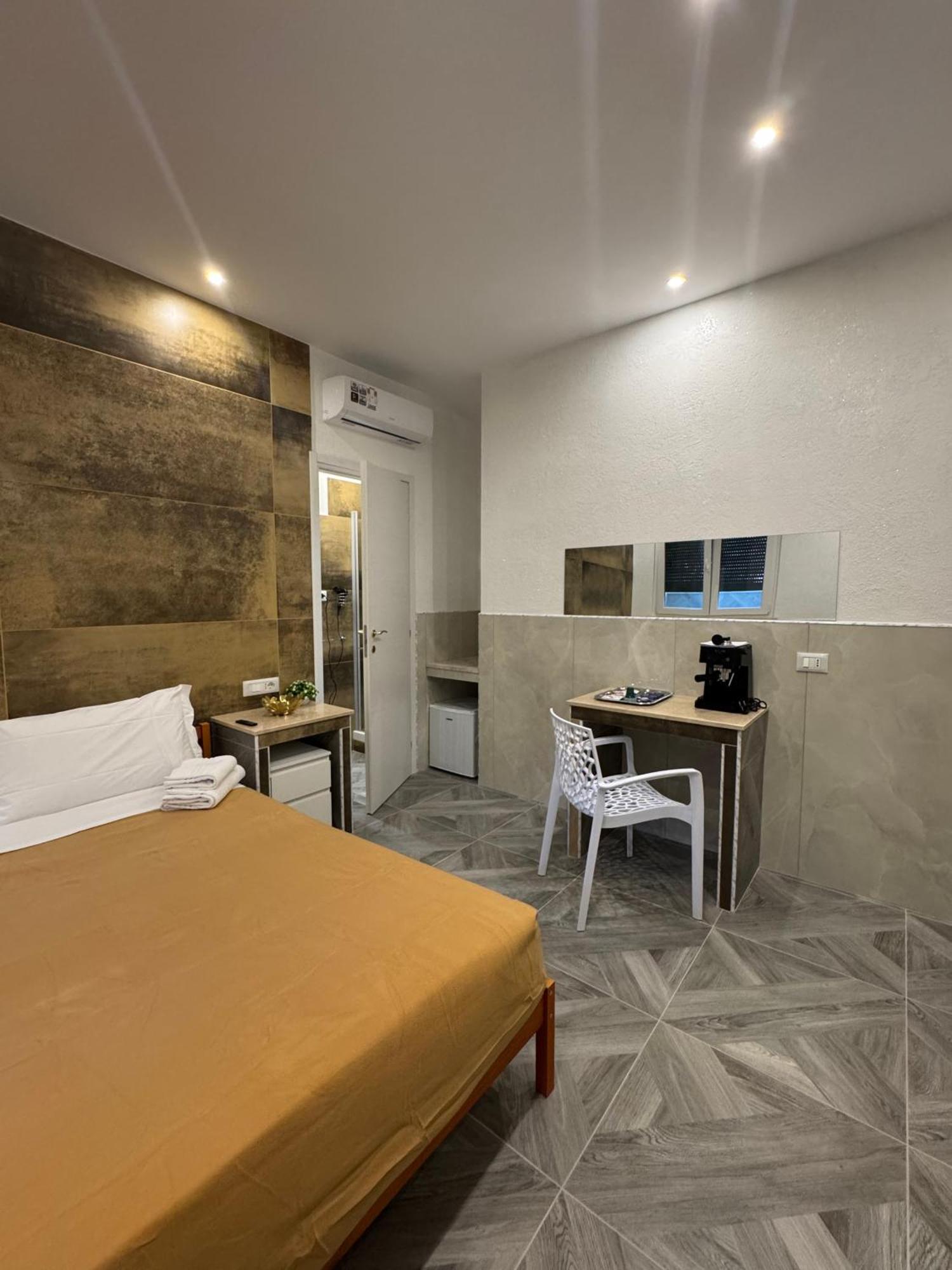 Luxor Eco Roma Casa E Appartamento Per Vacanze In Centro Piazza Bologna, Colosseo, Piazza Di Spagna, Vaticano, San Pietro, Sapienza, Fontana Di Trevi, Piazza Navona, Trastevere, Tiburtina, Termini, Aeroporto Luaran gambar