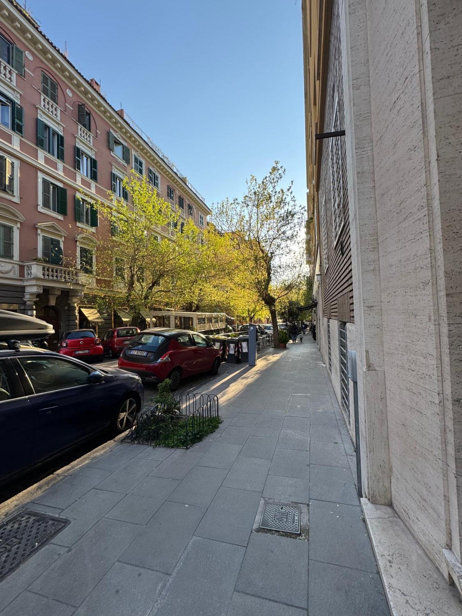 Luxor Eco Roma Casa E Appartamento Per Vacanze In Centro Piazza Bologna, Colosseo, Piazza Di Spagna, Vaticano, San Pietro, Sapienza, Fontana Di Trevi, Piazza Navona, Trastevere, Tiburtina, Termini, Aeroporto Luaran gambar