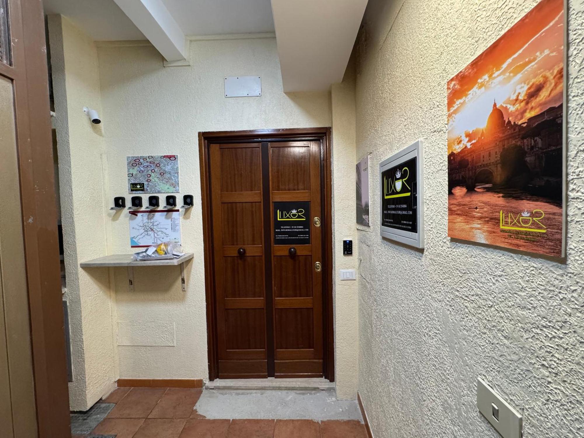 Luxor Eco Roma Casa E Appartamento Per Vacanze In Centro Piazza Bologna, Colosseo, Piazza Di Spagna, Vaticano, San Pietro, Sapienza, Fontana Di Trevi, Piazza Navona, Trastevere, Tiburtina, Termini, Aeroporto Luaran gambar